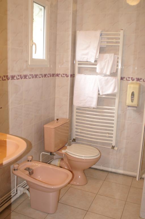 Céleste Hotel 2*
